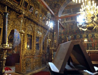 Παιανία: Σύλληψη Βούλγαρου ιερόσυλου για πολλαπλές διαρρήξεις εκκλησιών